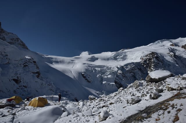 mera-expedition-evening-camp