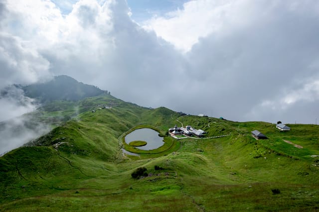 Prashar Lake Trek 