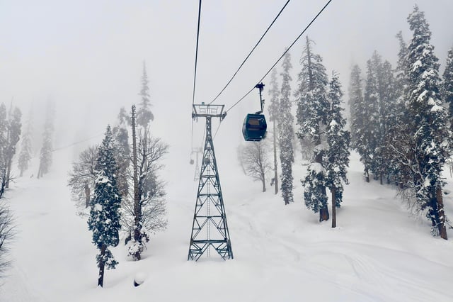 Gondola Ride,Gulmarg