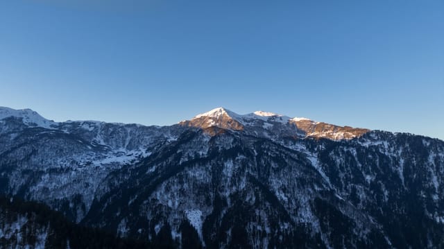 Gulabi Kantha Trek Peak