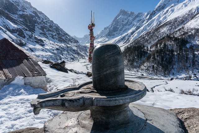 Har Ki Dun Trek Snow Trail