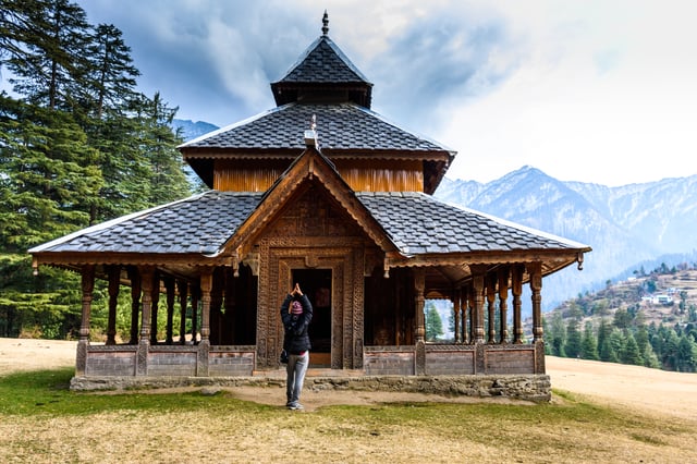 Jibhi Tirthan Valley Shangchul mahadev temple