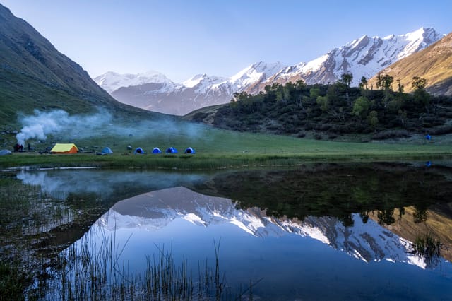 Ruinsara Tal Trek Campsite