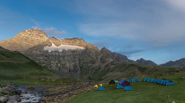 Naranag Gangabal Trek Campsite