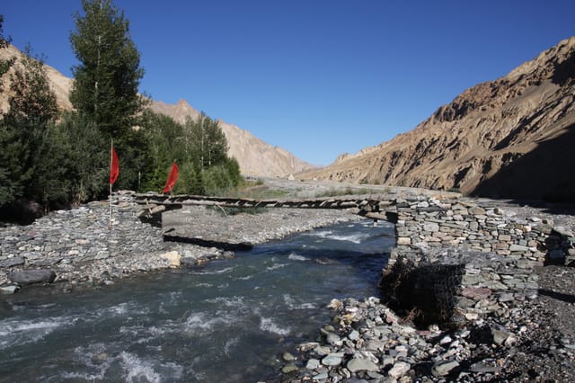 Bridge crossing, Markha Valley Trek