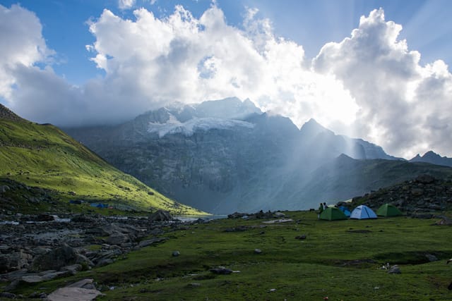 Naranag Mahlish Trek Gangabal Nundkol Sunbeam