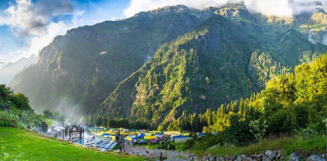 Kheerganga Trek Campsite