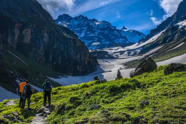 Hampta Valley Snow Trek Trekyaari