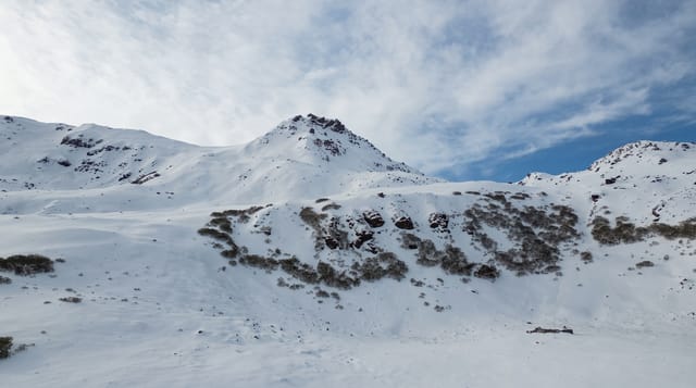 Gulabi Kantha Trek View