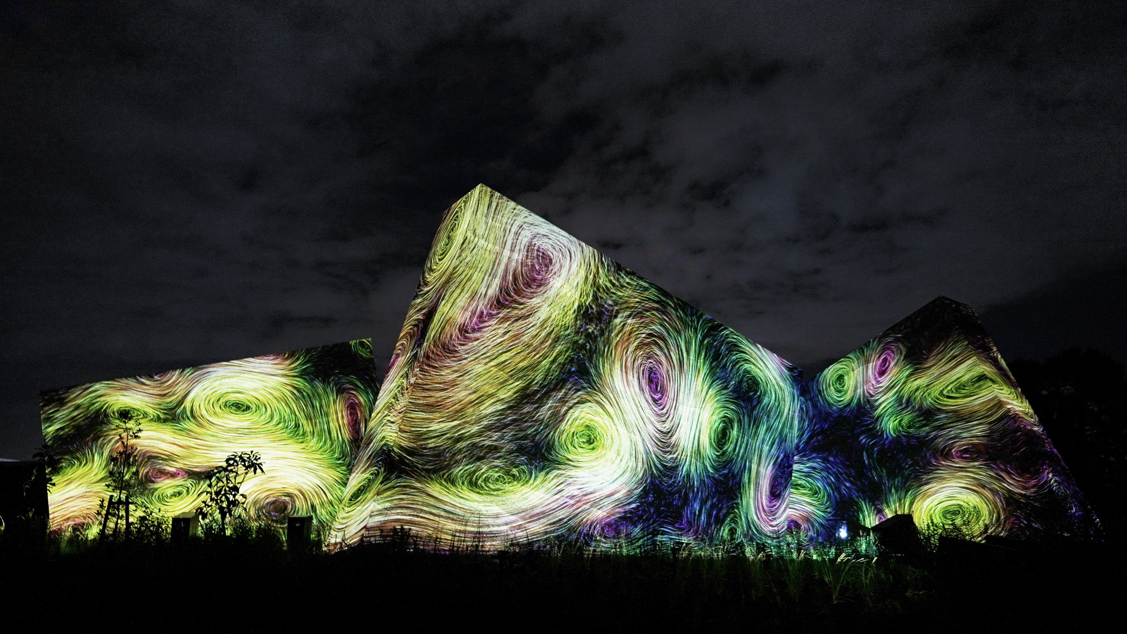 風の中の散逸する鳥の彫刻群 / Sculptures of Dissipative Birds