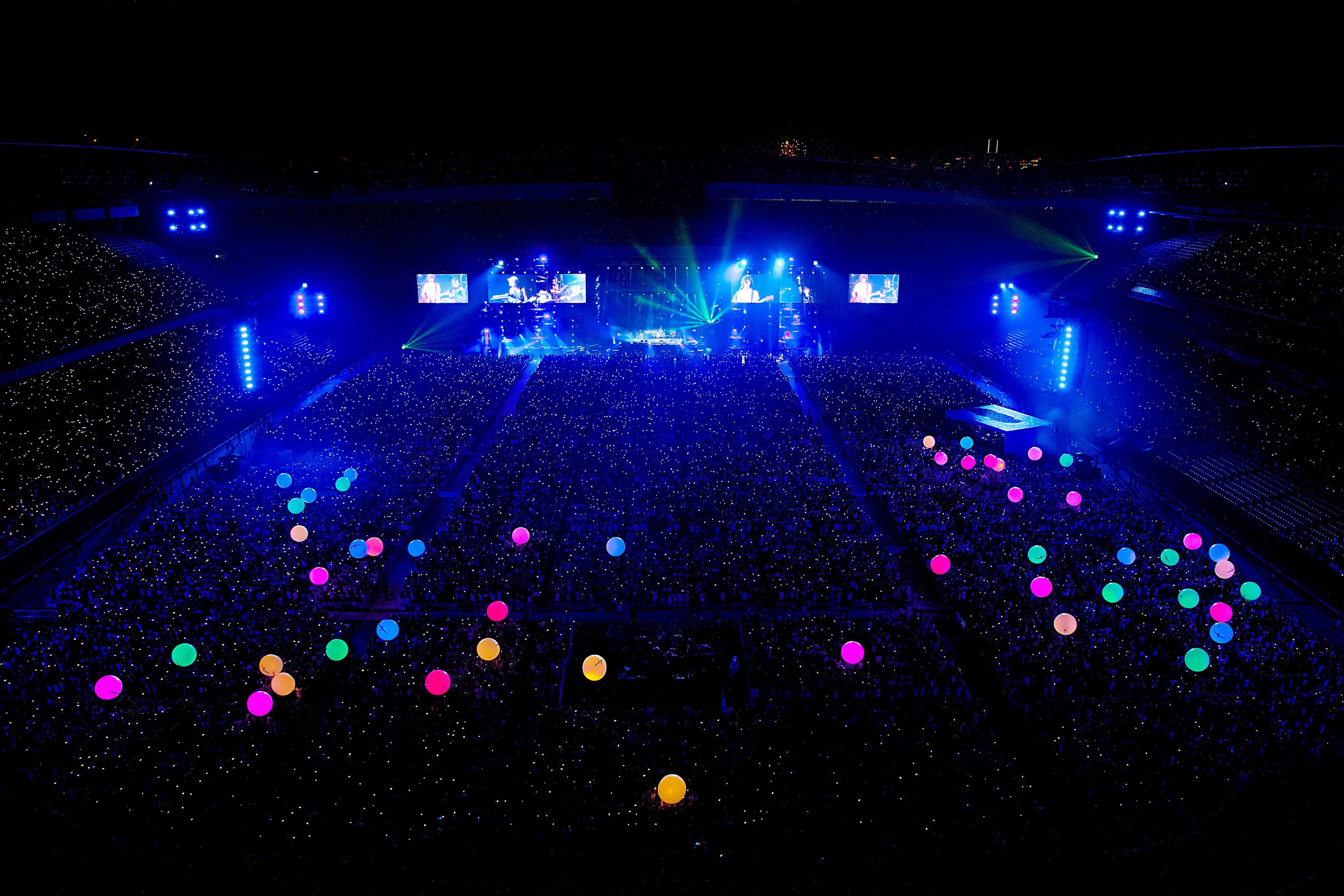 BUMP OF CHICKEN STADIUM TOUR 2016 "BFLY"　神奈川 日産スタジアム公演