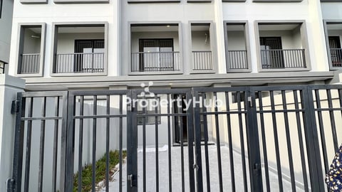  Stylish Villa LA in Prime Chip Mong 60m Location 