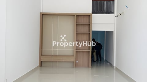 Shophouse by owner ready to move in ថ្មីលក់ដោយម្ចាស់ផ្ទាល់ លើផ្លូវ6A