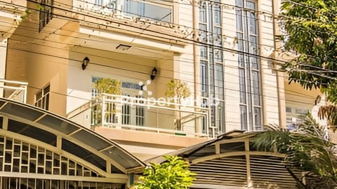 វីឡាភ្លោះជួល twin villa