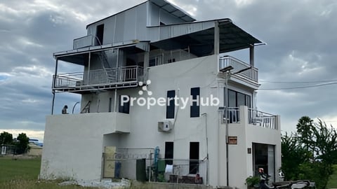 វីឡាលំហែរក្នុងក្រុងភ្នំពេញ