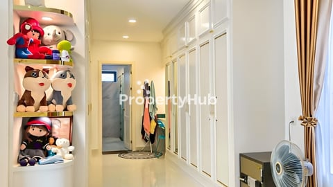 Queen bll for rent at borey chipmong 6A