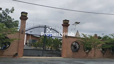 ផ្ទះលំហែលគីរីរម្យ សំរាប់លក់ តំលៃនេះលក់ខាត 20ម៉ឺន