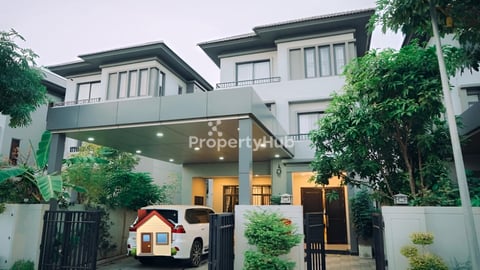 វិឡាQueen B ត្រូវការលក់បន្ទាន់ ទីតាំងបុរី Chip Mong 50m (ផ្លូវព្រៃសរ)