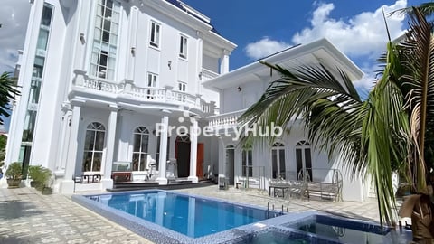 🏠វីឡាប្រណិតមានអាងហែលទឹក សម្រាប់ជួលនៅជិតផ្លូវជាតិលេខ1 សង្កាត់ព្រែកឯង