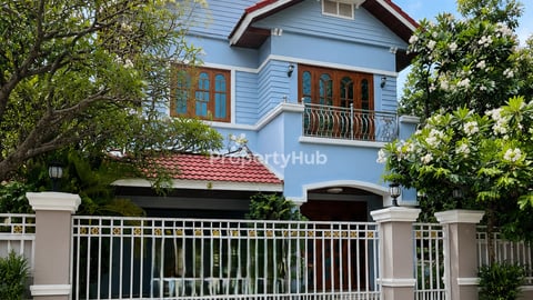 Luxury 3 Bedroom Executive Villa with Private Pool in Borey Chamkarmon For Sale