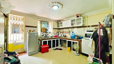 🏘 ផ្ទះល្វែង នៅជិតផ្សារក្រមួន (ចាក់អង្រែក្រោម) ត្រូវការលក់បន្ទាន់ខ្លាំង