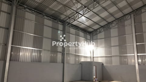 ឃ្លាំងជួលធូរៗ នៅជិត Æon2