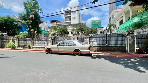 ដីនឹងផ្ទះសម្រាប់ជួល នៅទួលទំពូង – ទីតាំងល្អសម្រាប់អាជីវកម្ម! Land and House for R