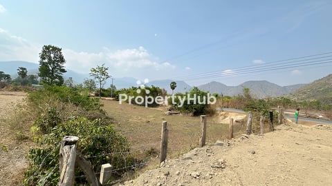 ក្បាល់ដី42x19នៅរម្មនីយដ្ឋានទឹកជ្រោះជ្រាវឃុំអមលាំងតាមផ្លូវ53ជាប់ផ្លូវកៅស៊ូ15ម៉ែត្