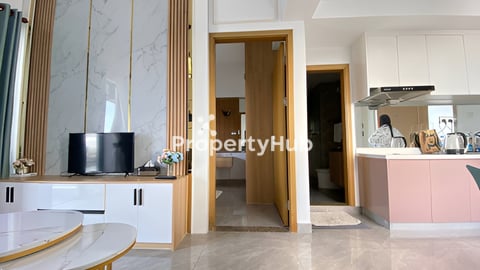 Apartment Top floor For RENT