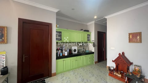 ដីនិងផ្ទះវិឡាសំរាបលក់បន្ទាន់ នៅខណ្ឌដង្កោ ក្បែរផ្លូវធំចំការដូង​ ក្បែរវិឡាល័យទួលអំ