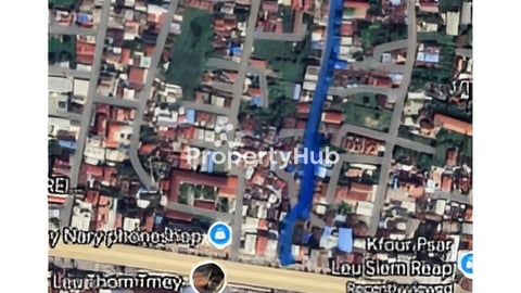 ដីជួល ចុះផ្លូវមុខផ្សារលើ 900m