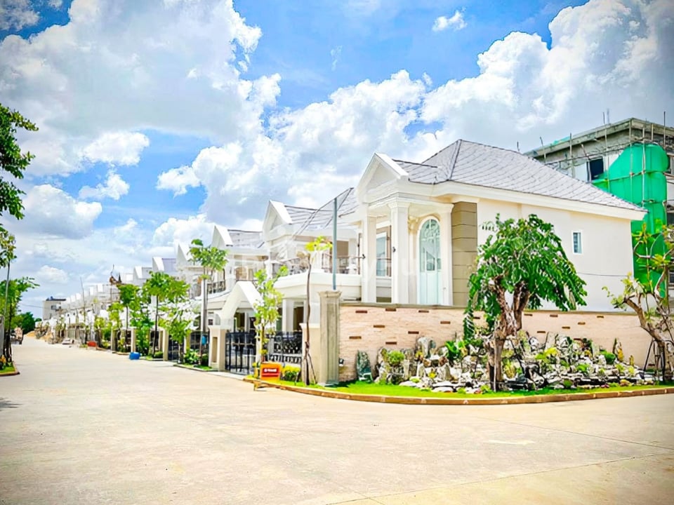 រូបភាពអចលនទ្រព្យទី 4