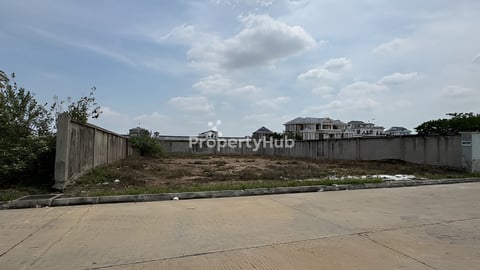 Land Lot in borey Orkide 6A