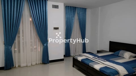 វីឡាកូនកាត់