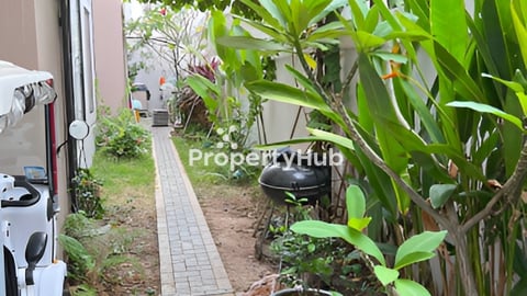 វីឡាភ្លោះសម្រាប់លក់នៅក្នុង បុរីប៉េងហួតបឹងស្នោរគំរោង១០