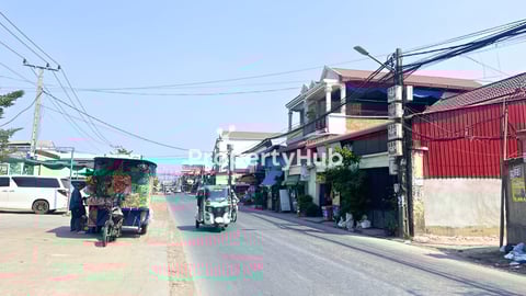 ឃ្លាំងកែងជួល