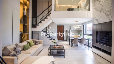 Duplex 1 Bedroom Apartment for Rent City Light Condo