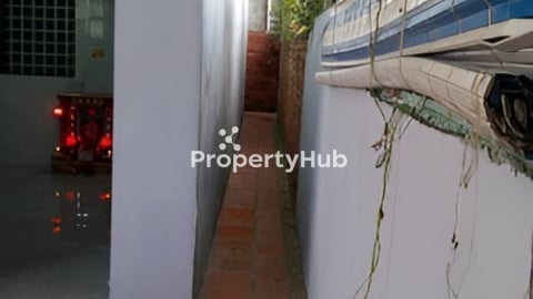 ផ្ទះលក់ចាក់អង្រែលើ