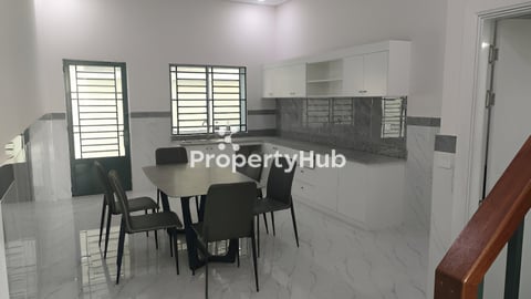 ផ្ទះអាជីវកម្មផ្លូរដ្ឋ40m  &16m