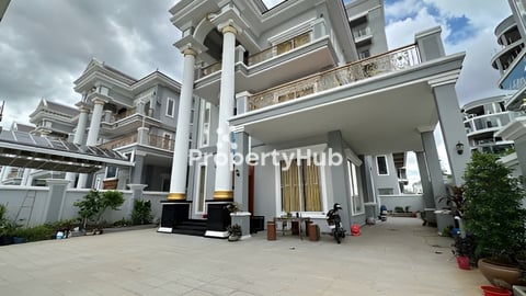 🌟វីឡាទោល កែង (Sapphire Villa​) ក្នុងបុរី វិមានភ្នំពេញ