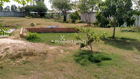 ដីលក់បន្ទាន់ នៅជិតផ្លូវជាតិលេខ៤ ចុះឆ្វេងដៃតាមក្លោងទ្វារវត្តយស្យមេត្រីតាមផ្លូវកៅស