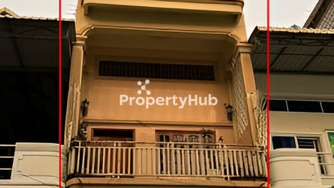 ផ្ទះសម្រាប់លក់ ផ្លូវ2004 4m x 15m