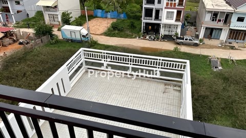 🫶 ផ្ទះលក់ ឬ ជួល នៅមុខព្រលានយន្តហោះ ក្រោយវត្តតាំងក្រសាំង