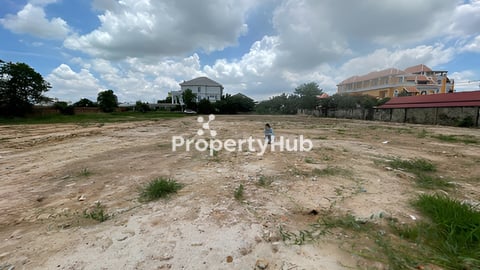 ដីជួលតម្លៃក្រោមទីផ្សារ