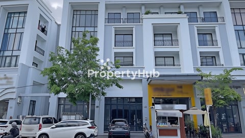 🏘 ផ្ទះអាជីវកម្ម (SH) ក្នុងបុរី ជីបម៉ុង271 ត្រូវការលក់បន្ទាន់ខ្លាំង ​