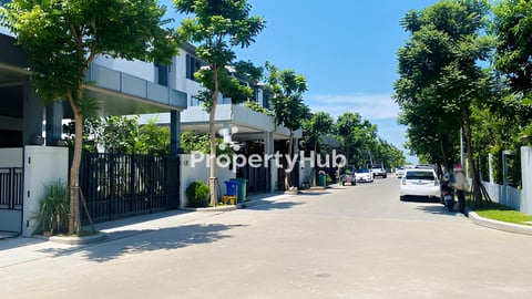 🏘 វីឡាភ្លោះ (Twin Villa) ក្នុងបុរី ជីបម៉ុង271 ត្រូវការលក់បន្ទាន់ខ្លាំង