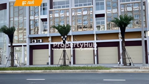 SHOPHOUSE FOR SALE (តំលៃក្រោមទីផ្សារខ្លាំង)កាត់ប្លង់រឹងជូន