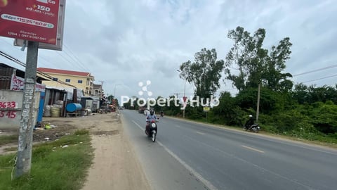 Exceptional Commercial Land on Street No 115