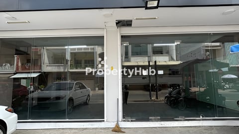 ហាងជួលនៅទួលគោក  I Shop for Lease at Toul Kork