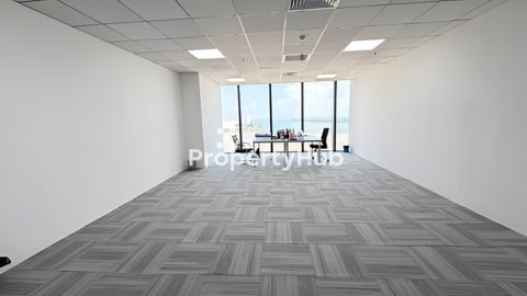 ការិយាល័យជួលនៅជាន់ខ្ពស់ មានដេគរ Basic décor office Space for rent at Koh Pich (O